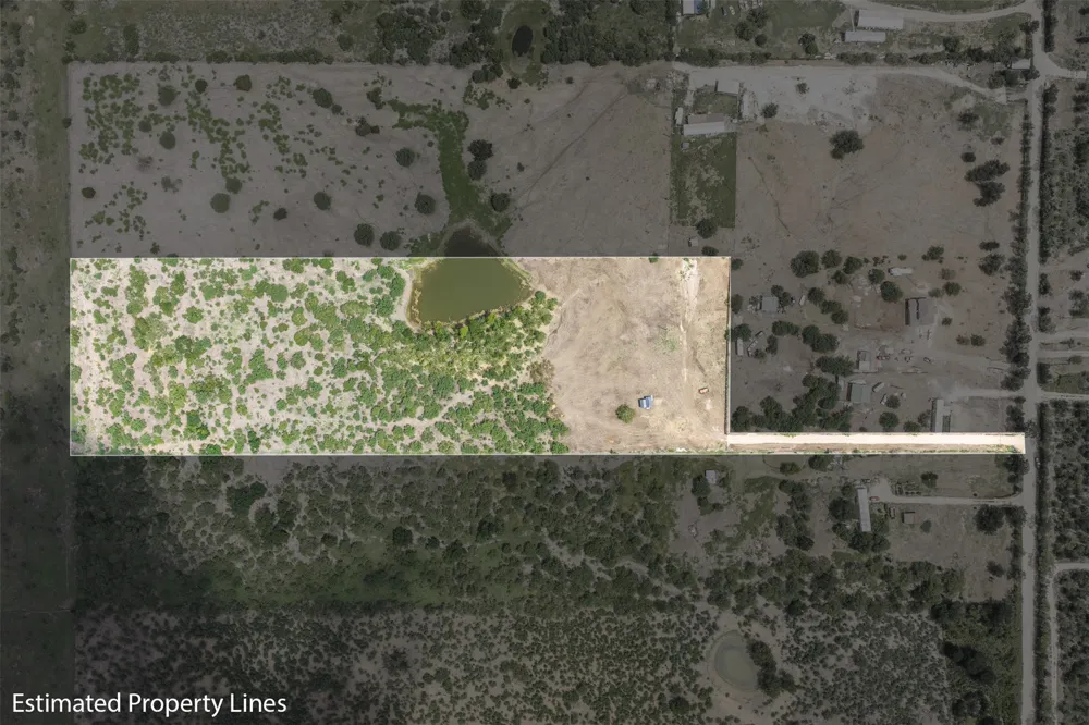 3315 Dry Creek Road Lockhart, TX 78644