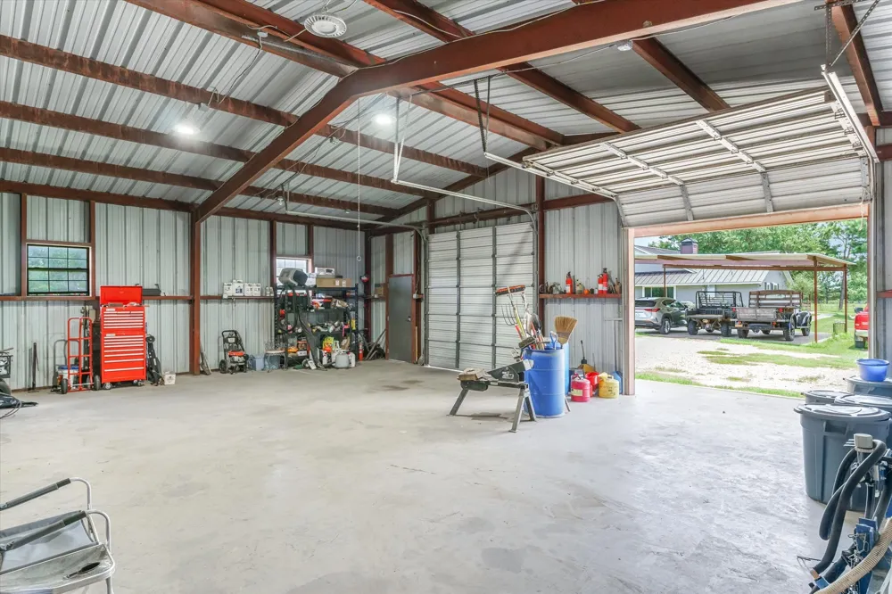 132 Private Road 7105 Edgewood, TX 75117