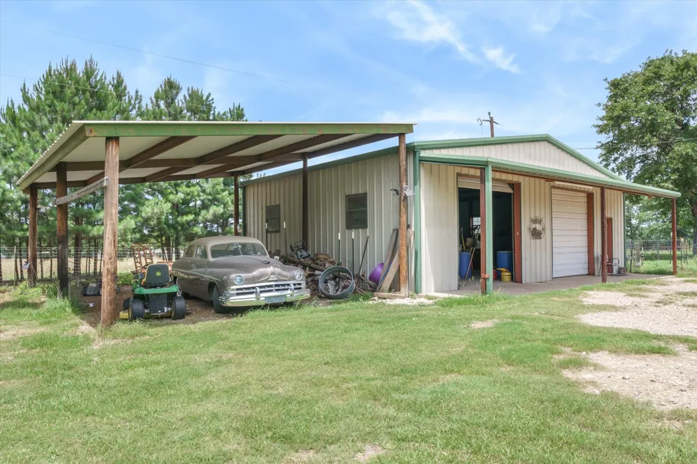 132 Private Road 7105 Edgewood, TX 75117