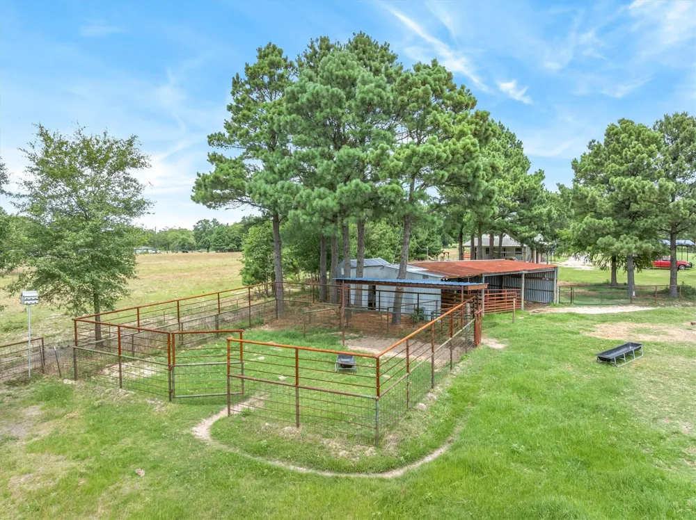 132 Private Road 7105 Edgewood, TX 75117