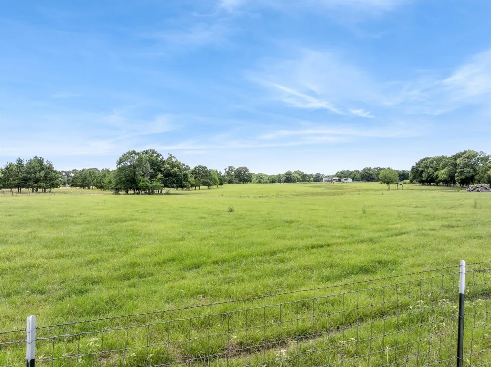 132 Private Road 7105 Edgewood, TX 75117