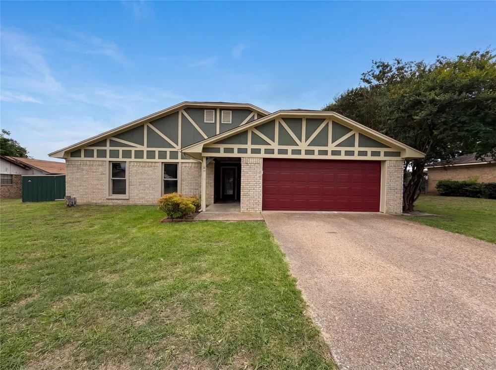 208 Dakota Drive
