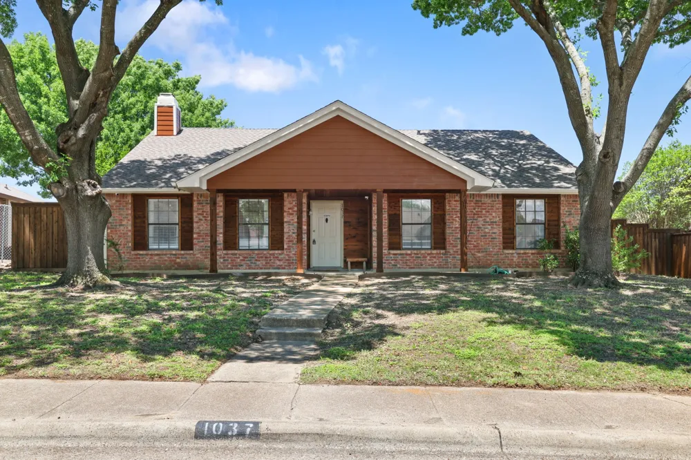 1037 Whitewater Trail
