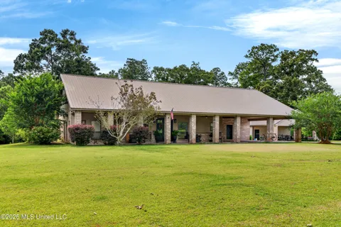 143 Balmoral Drive