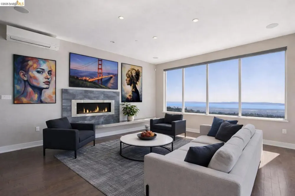 25 Diablo Dr Oakland, CA 94611
