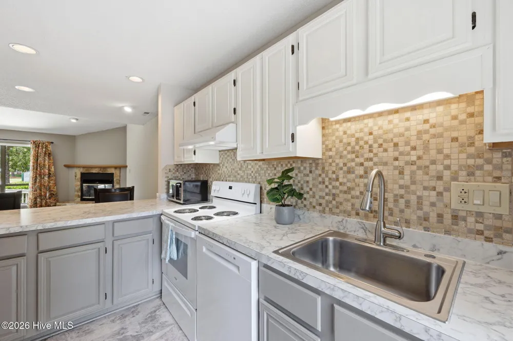 7601 Windward Drive New Bern, NC 28560
