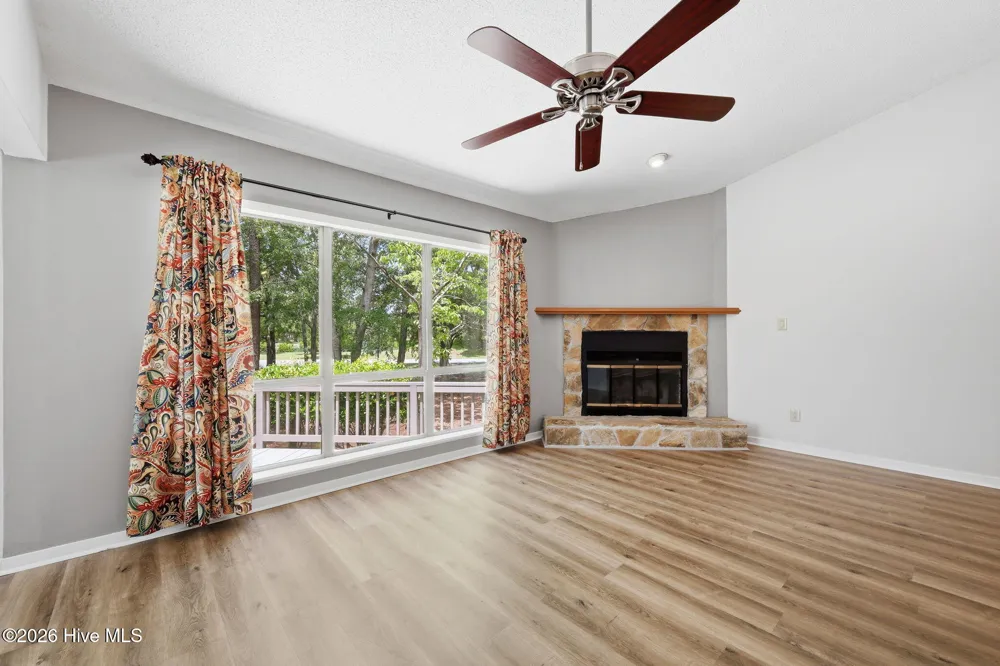 7601 Windward Drive New Bern, NC 28560
