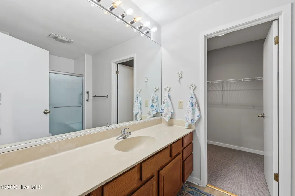 7601 Windward Drive New Bern, NC 28560