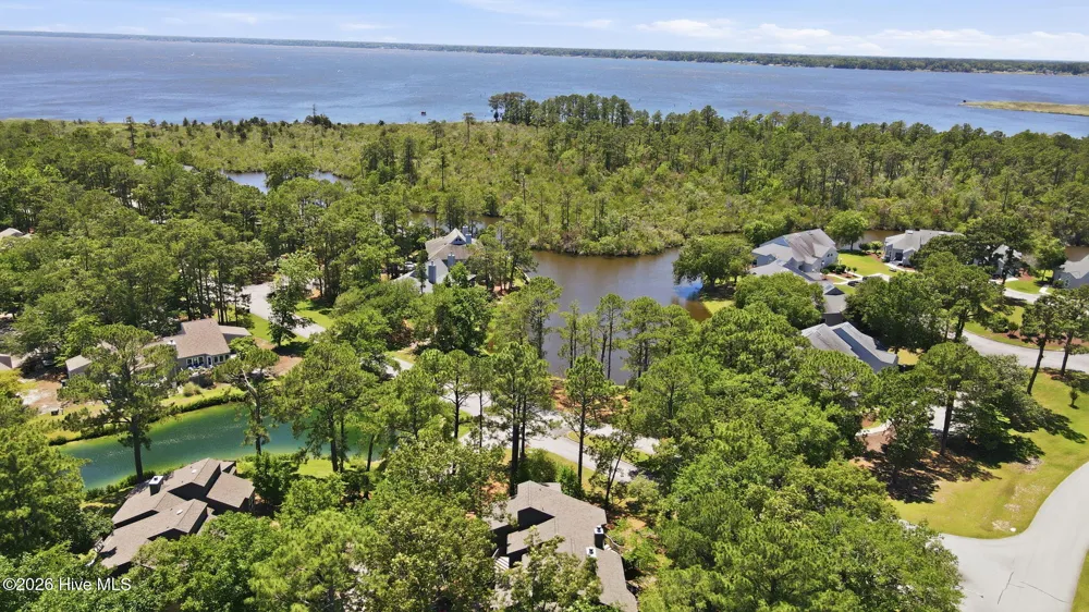 7601 Windward Drive New Bern, NC 28560