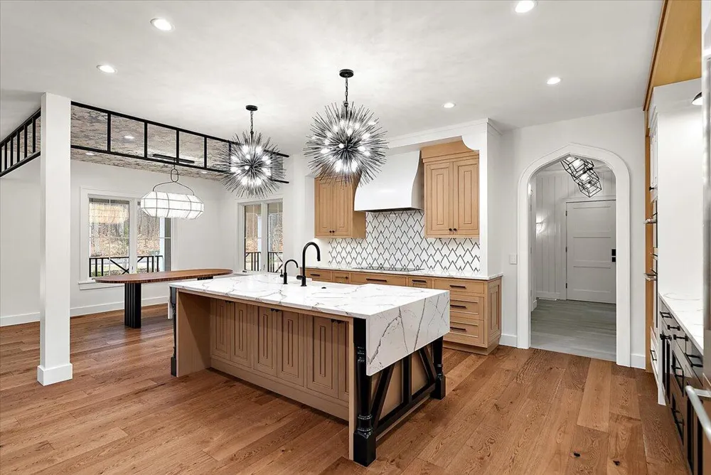 317 Lakeshore Avenue Park Township, MI 49424