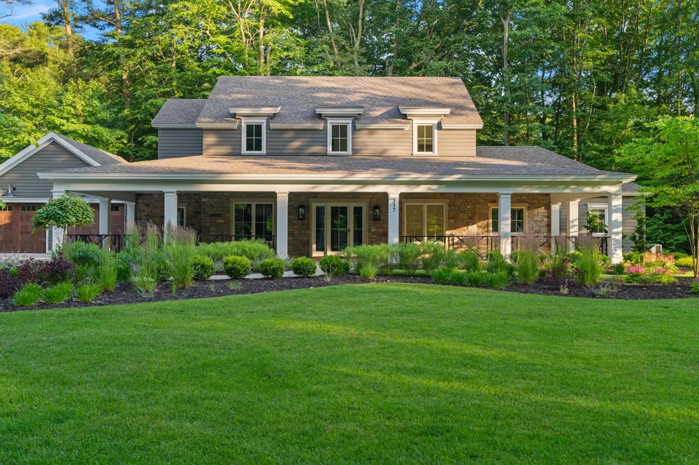 317 Lakeshore Avenue Park Township, MI 49424