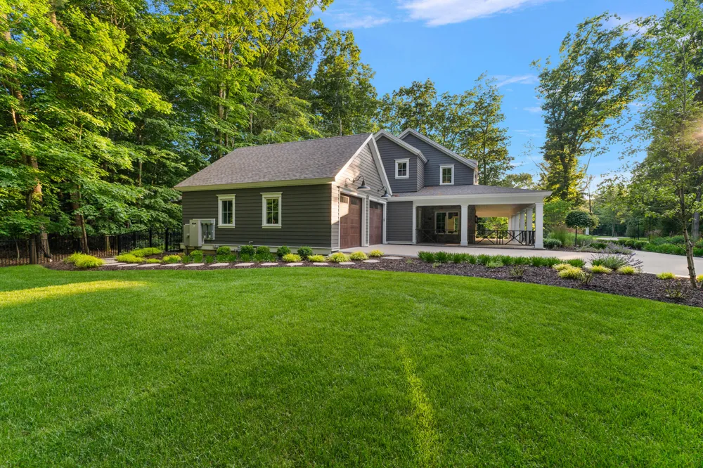 317 Lakeshore Avenue Park Township, MI 49424