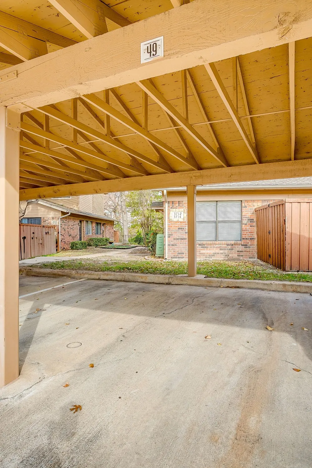 5714 Cedar Creek Drive Benbrook, TX 76109
