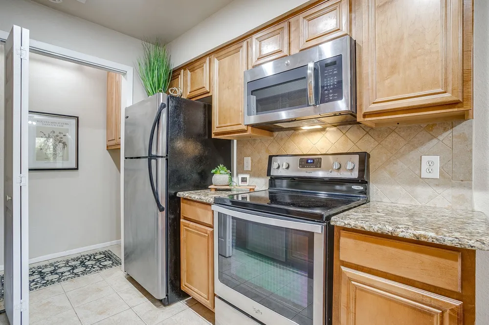 5714 Cedar Creek Drive Benbrook, TX 76109