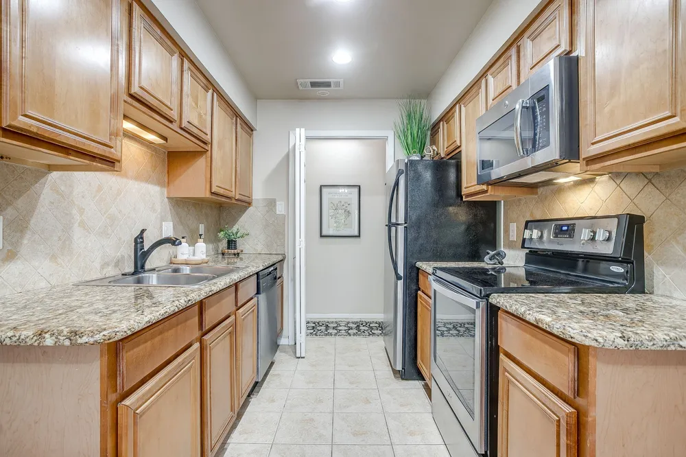 5714 Cedar Creek Drive Benbrook, TX 76109