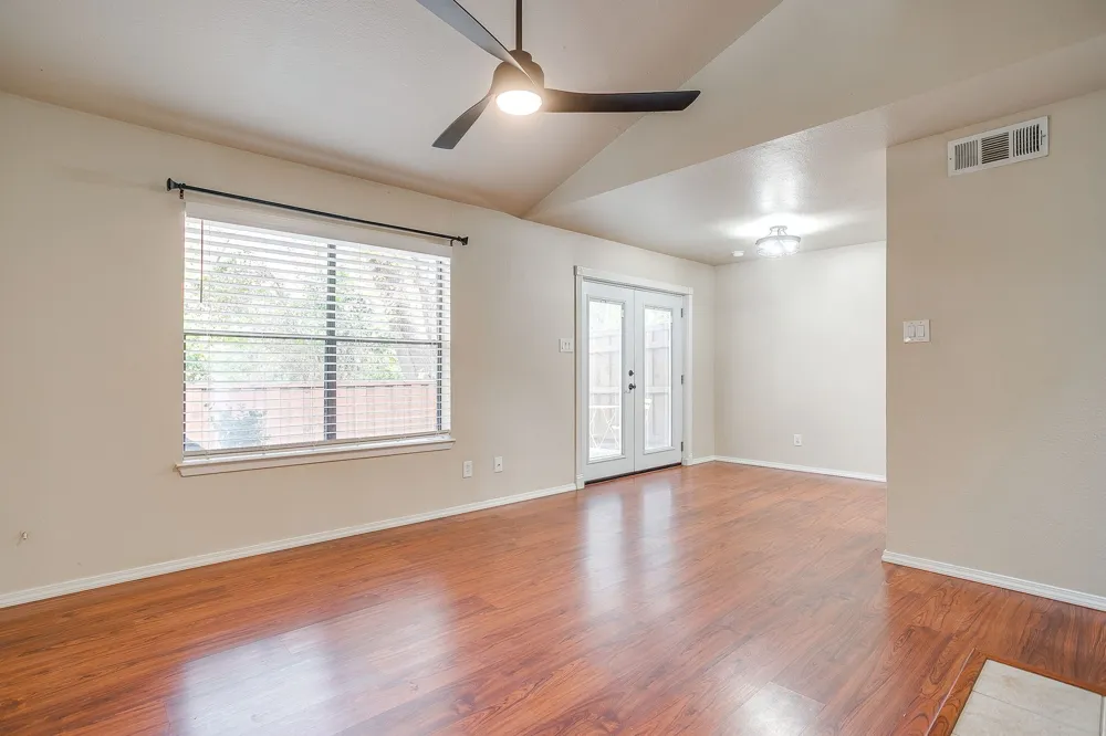 5714 Cedar Creek Drive Benbrook, TX 76109