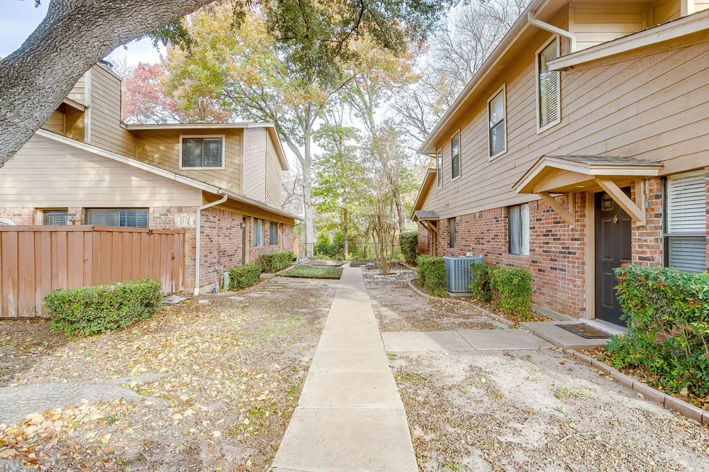 5714 Cedar Creek Drive Benbrook, TX 76109