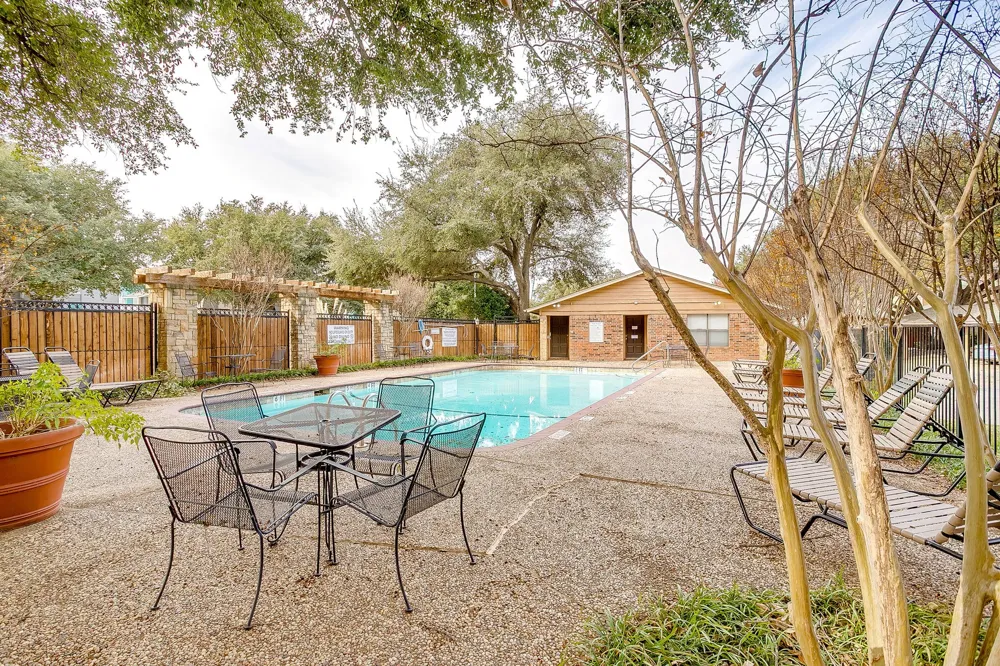 5714 Cedar Creek Drive Benbrook, TX 76109