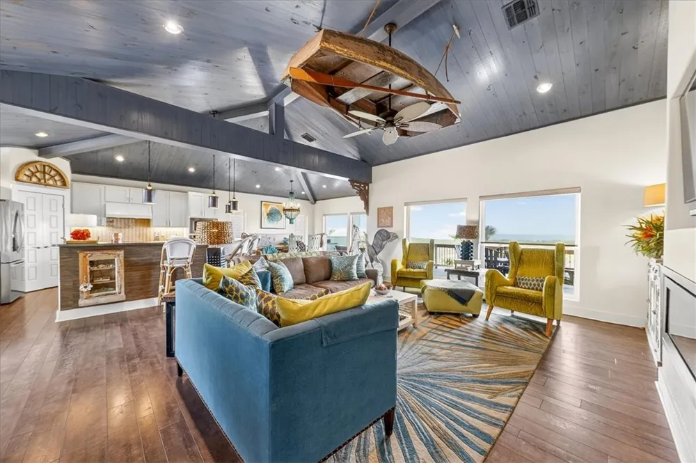 822 Oceanside Port Aransas, TX 78373