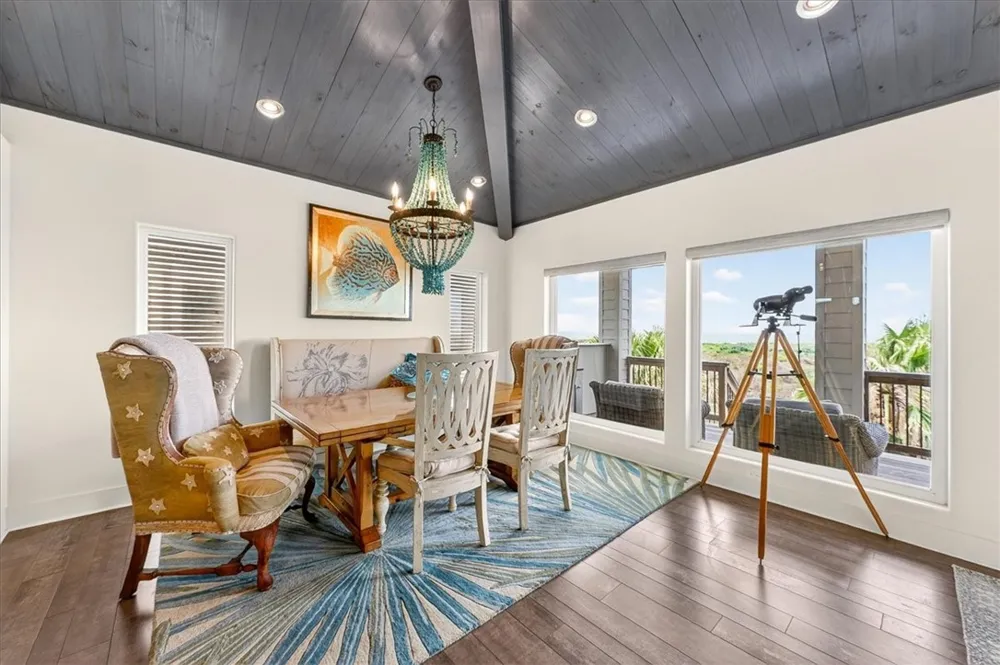 822 Oceanside Port Aransas, TX 78373