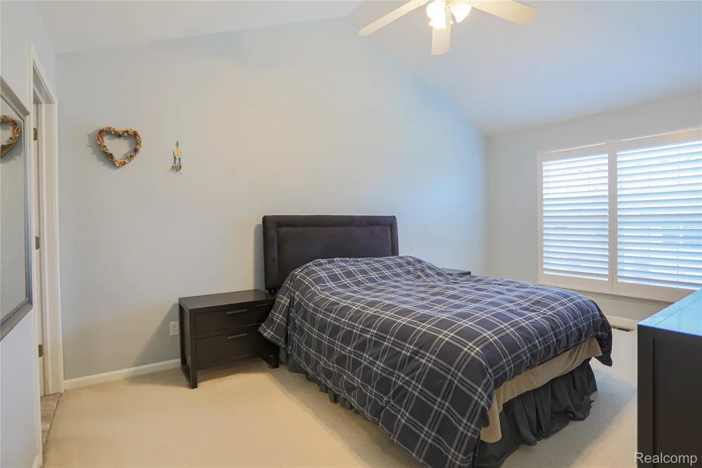 1859 Flagstone Circle Rochester City, MI 48307