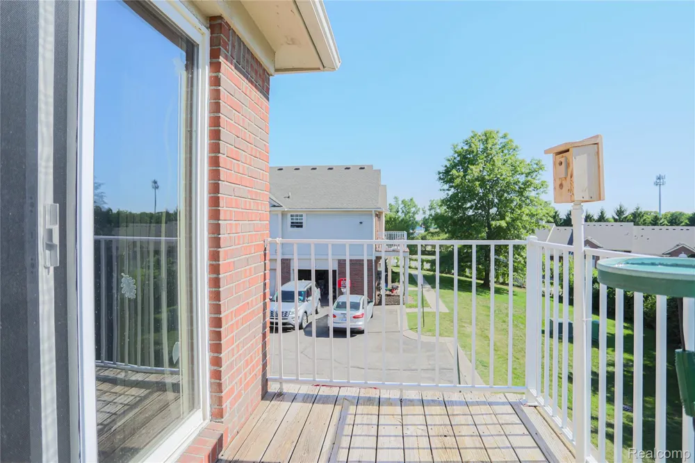 1859 Flagstone Circle Rochester City, MI 48307