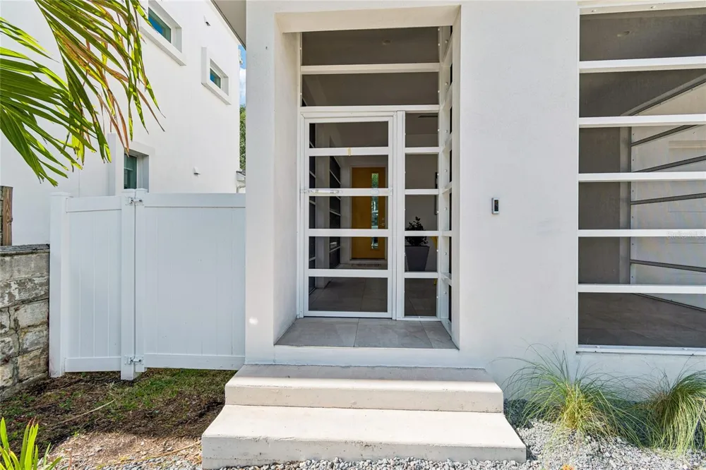 1314 1/2 W. LEMON STREET Tampa, FL 33606