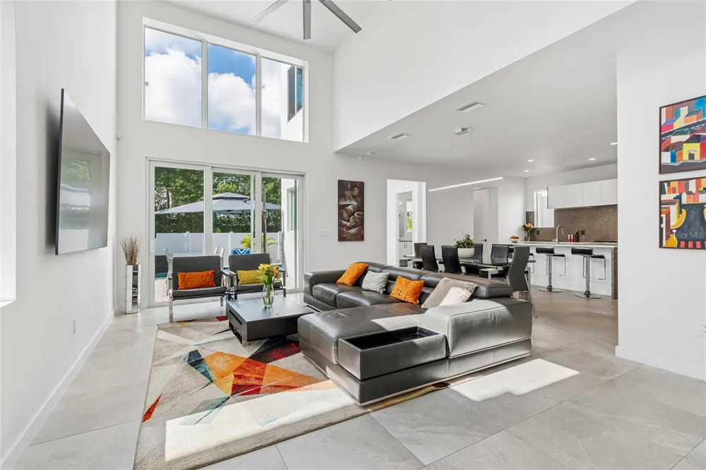 1314 1/2 W. LEMON STREET Tampa, FL 33606