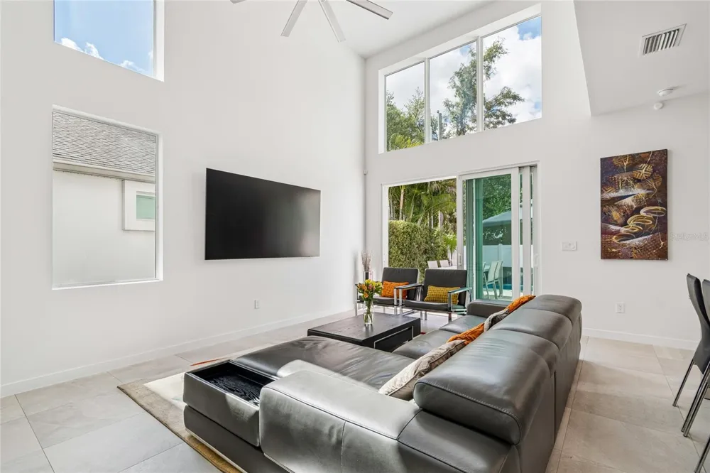 1314 1/2 W. LEMON STREET Tampa, FL 33606