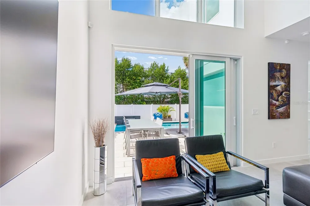 1314 1/2 W. LEMON STREET Tampa, FL 33606