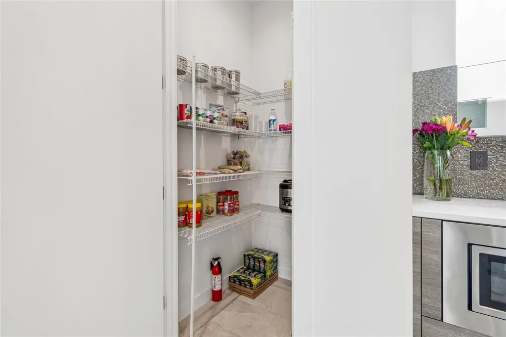 1314 1/2 W. LEMON STREET Tampa, FL 33606
