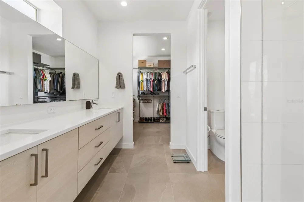 1314 1/2 W. LEMON STREET Tampa, FL 33606