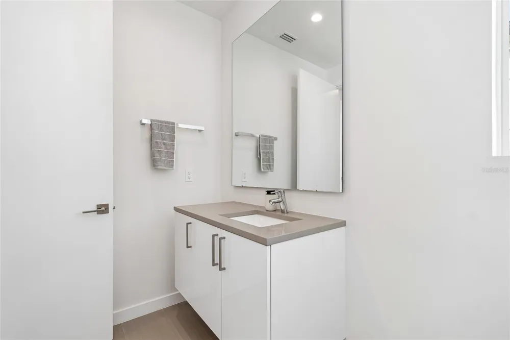 1314 1/2 W. LEMON STREET Tampa, FL 33606