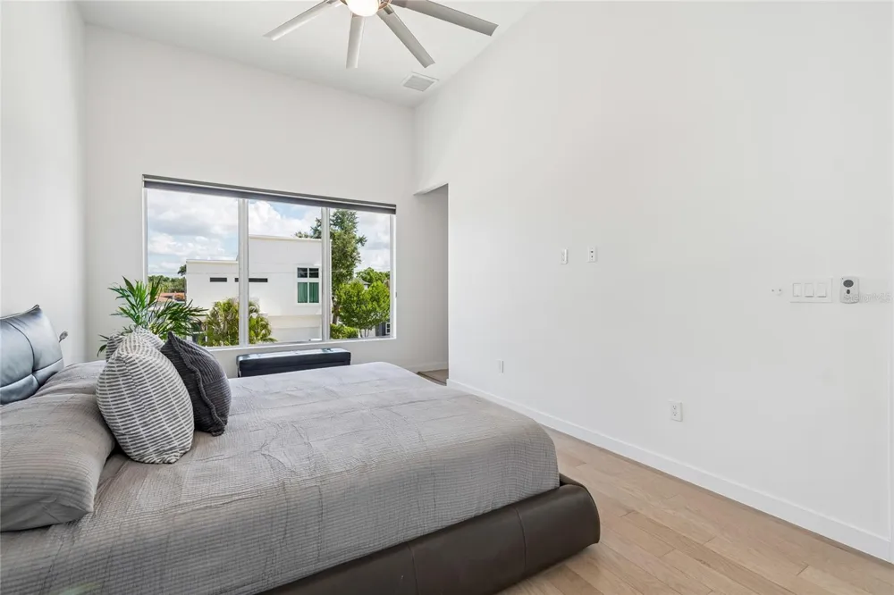 1314 1/2 W. LEMON STREET Tampa, FL 33606