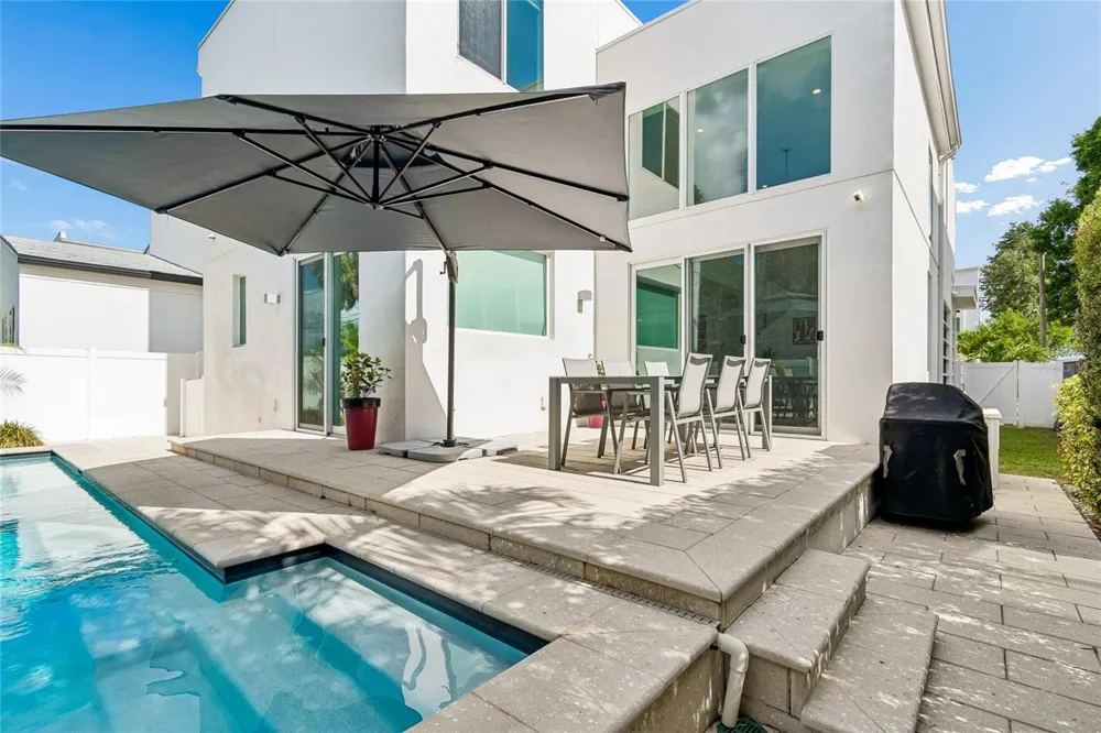 1314 1/2 W. LEMON STREET Tampa, FL 33606