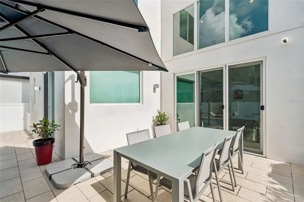 1314 1/2 W. LEMON STREET Tampa, FL 33606
