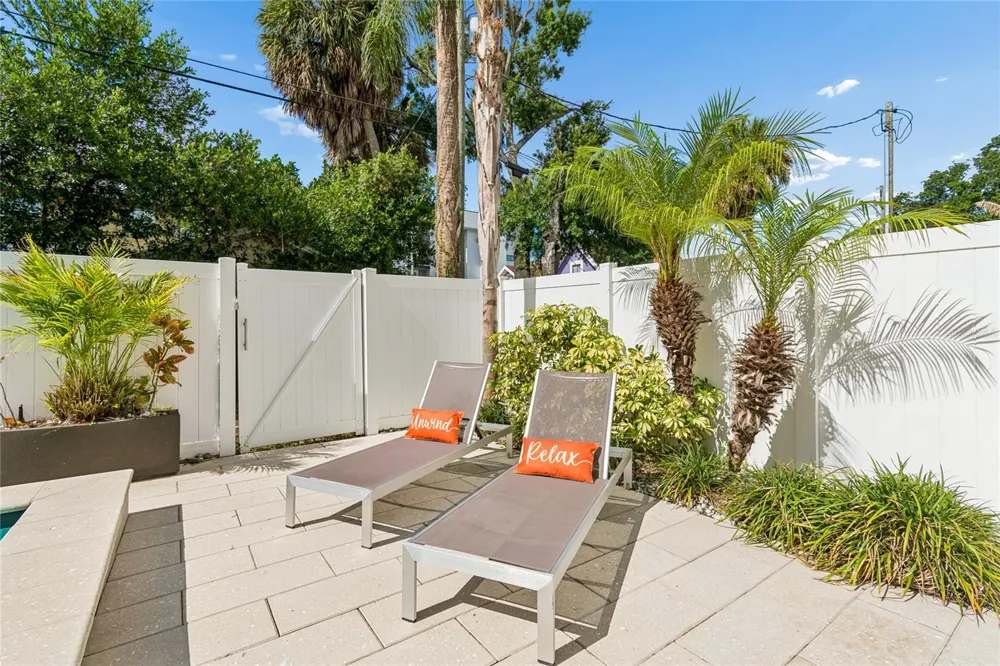 1314 1/2 W. LEMON STREET Tampa, FL 33606