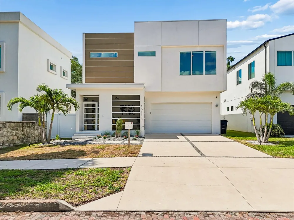 1314 1/2 W. LEMON STREET Tampa, FL 33606