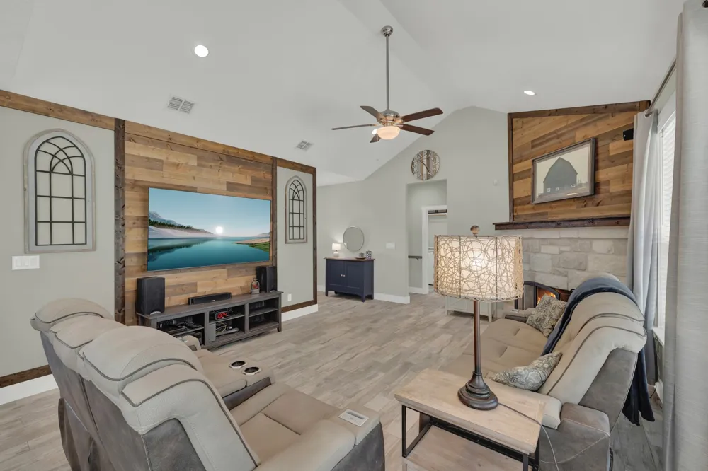 1720 Rocky Ridge Loop Canyon Lake, TX 78133