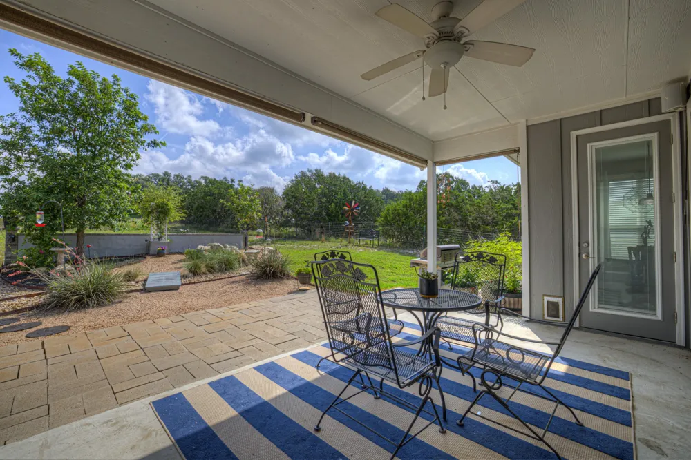 1720 Rocky Ridge Loop Canyon Lake, TX 78133
