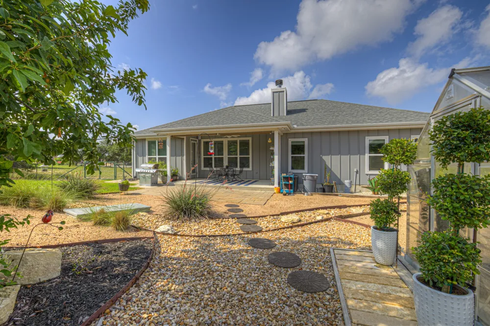 1720 Rocky Ridge Loop Canyon Lake, TX 78133