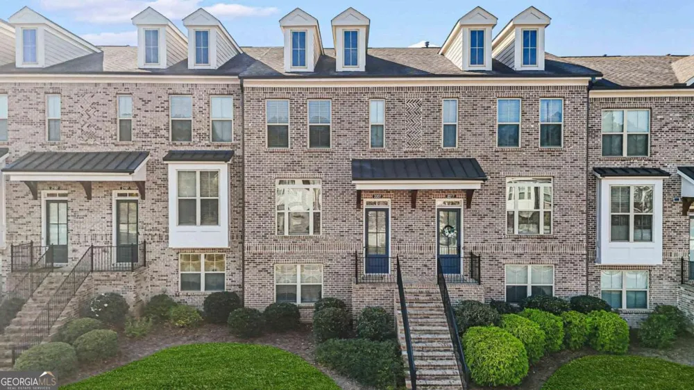 2207 Parkside Glen View