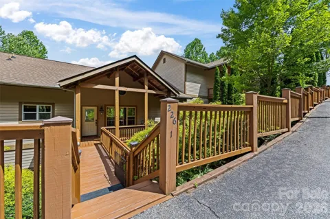 226 Sawgrass Drive