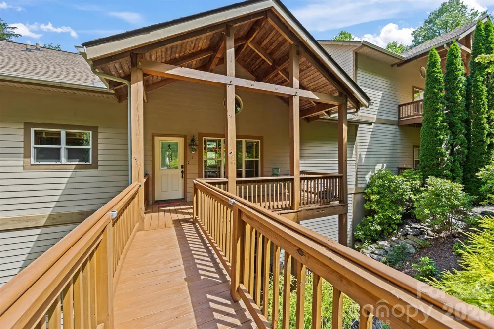 226 Sawgrass Drive Whittier, NC 28789