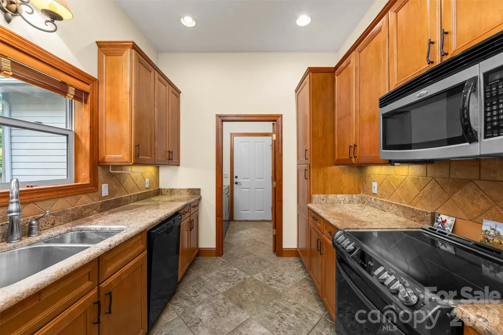 226 Sawgrass Drive Whittier, NC 28789