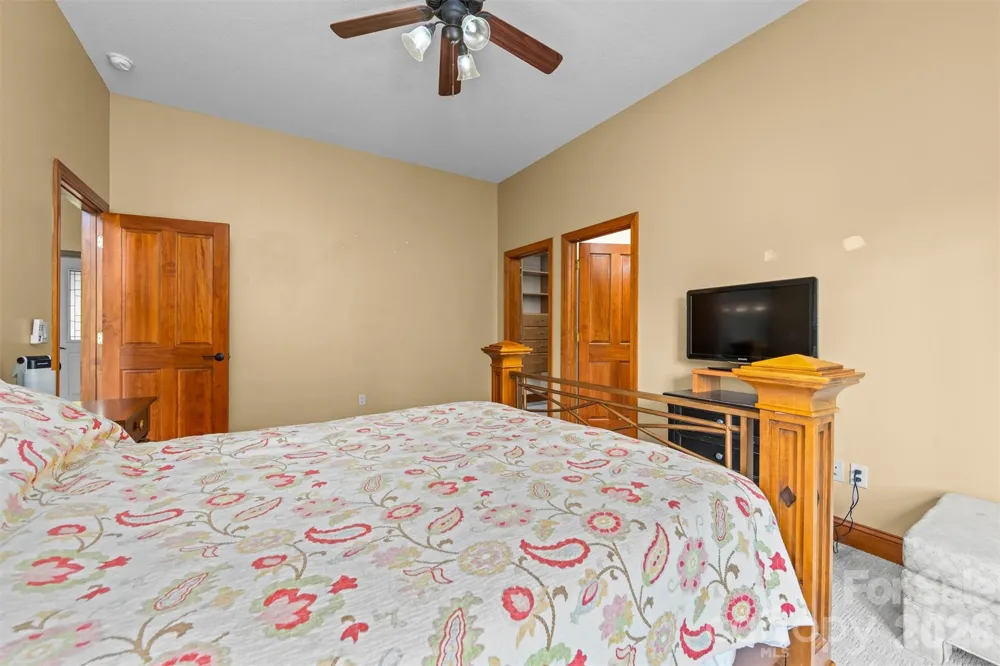 226 Sawgrass Drive Whittier, NC 28789