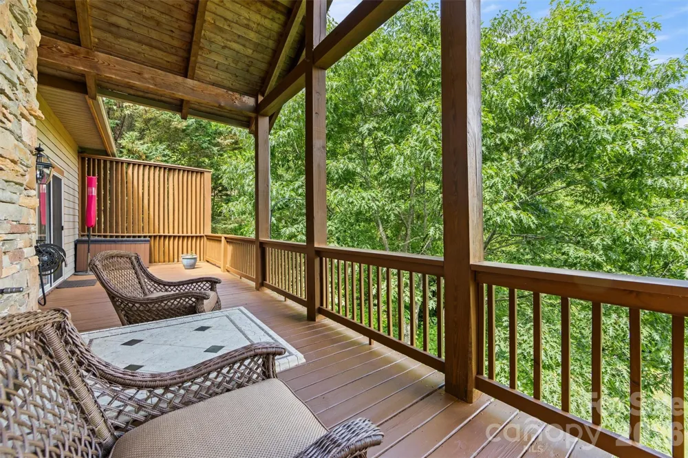 226 Sawgrass Drive Whittier, NC 28789