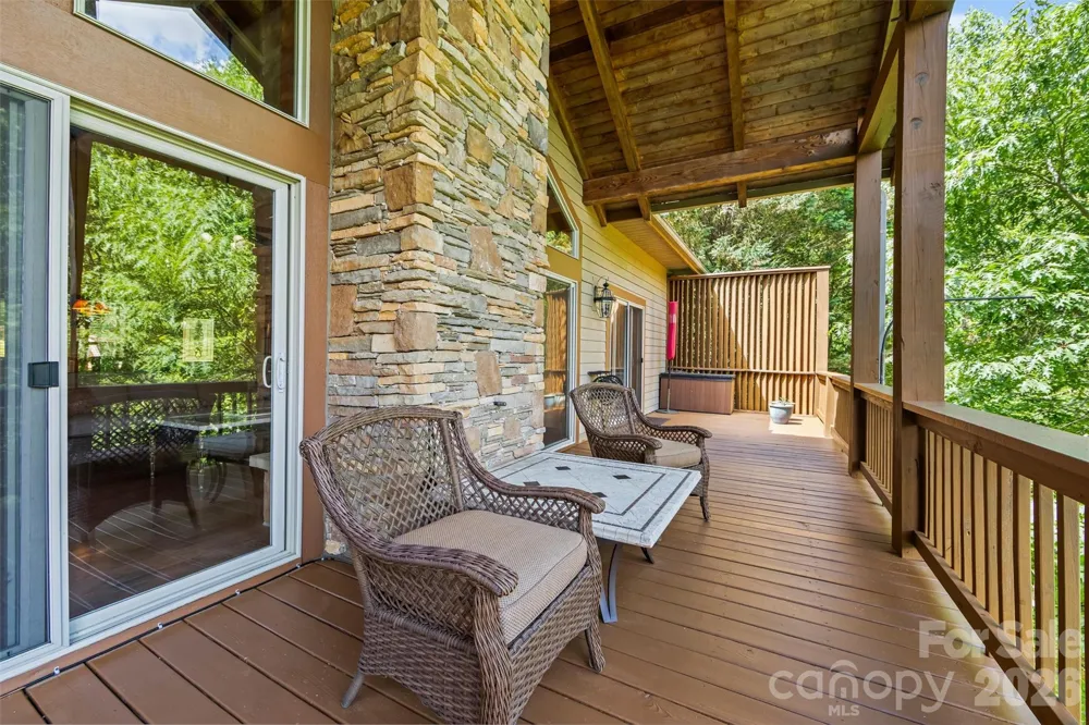 226 Sawgrass Drive Whittier, NC 28789