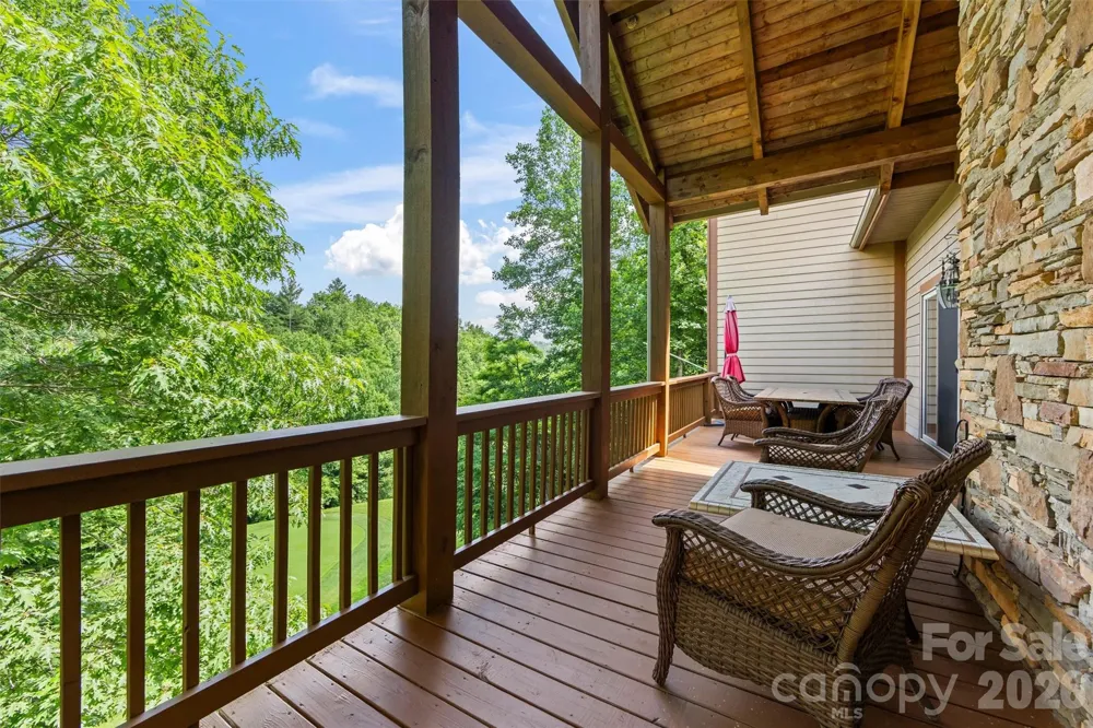 226 Sawgrass Drive Whittier, NC 28789