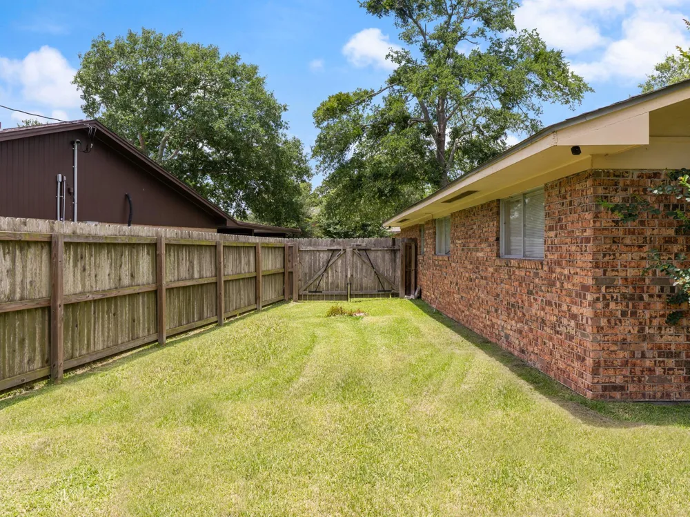 4108 Crescent Drive Bay City, TX 77414